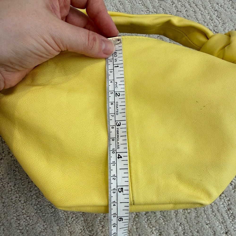 Bottega Veneta Double Knot mini bag leather yellow - Picture 14 of 15